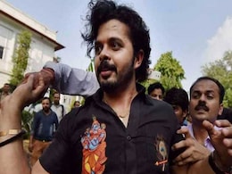 स्पॉट फिक्सिंग का आरोप झेल चुके श्रीसंत 4 साल बाद उतरे मैदान में स्पॉट फिक्सिंग का आरोप झेल चुके श्रीसंत 4 साल बाद उतरे मैदान में