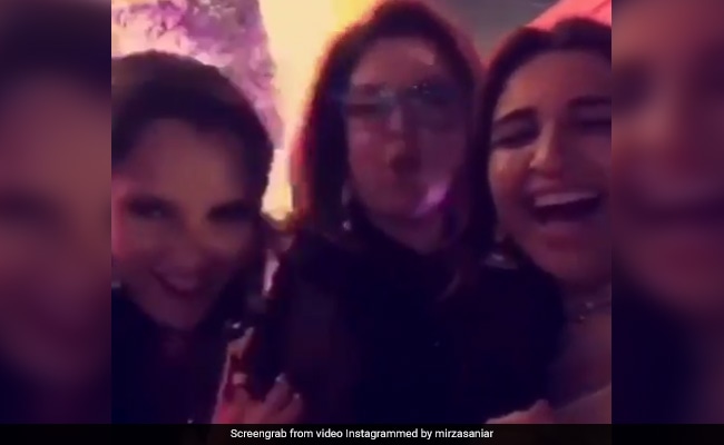 Watch: Sania Mirza's Throwback Video Stars Parineeti Chopra, Farah Khan