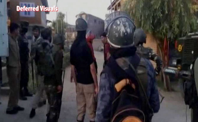 2 Army Personnel Killed, 3 Injured In Encounter In Jammu and Kashmir's Shopian