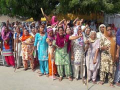 'Armed' With Sticks, Ram Rahim's Women Followers Take Turns To Guard Dera