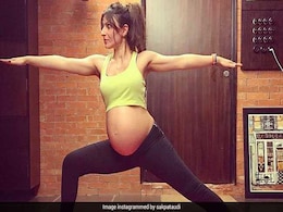 बेबी बंप के साथ योगा करती दिखीं सोहा अली खान, इंस्टाग्राम पर मिले भद्दे कमेंट्स... बेबी बंप के साथ योगा करती दिखीं सोहा अली खान, इंस्टाग्राम पर मिले भद्दे कमेंट्स...