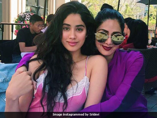 640px x 480px - Sridevi And Her 'Angel' Jhanvi Are Next Level Chic On Holiday
