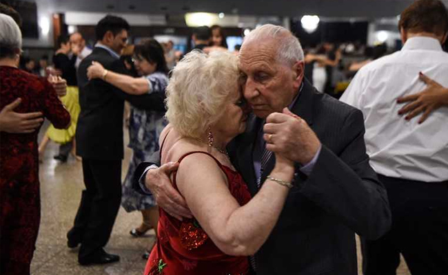 Rhythm Of Tango Still Thrills This Couple In Ninth Decade Of Life