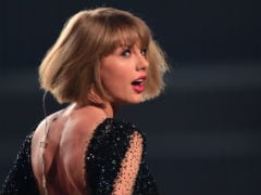 Taylor Swift Was 'Groped' By Radio DJ, Says Jury. Awards Her A Symbolic $1 Verdict