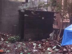 ठाणे महानगर पालिका ने अवैध इमारतें गिराने के नाम पर एक परिवार को किया बेघर