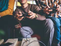 Playing Action Video Games May Affect Your Brain Power: 5 Foods to Boost it Naturally