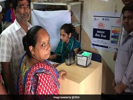 Aadhaar-Linking Of Bank Accounts, Mobiles Phones Extended To March 31 Aadhaar-Linking Of Bank Accounts, Mobiles Phones Extended To March 31