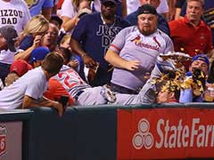 Baseball Fan Gets Gift Of Fresh Nachos From Rival Team Star Who Crashed Into His Original Order