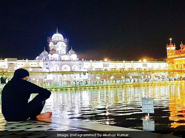 Akshay Kumar Visits Golden Temple, Instagrams 'Surreal' Experience