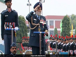 राष्ट्र ने दी 65 के भारत-पाक युद्ध के नायक मार्शल अर्जन सिंह को श्रद्धांजलि राष्ट्र ने दी 65 के भारत-पाक युद्ध के नायक मार्शल अर्जन सिंह को श्रद्धांजलि