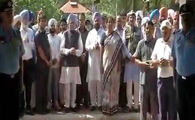 मार्शल अर्जन सिंह का अंतिम संस्कार, फ्लाईपास्ट और बंदूकों की सलामी के साथ दी गई विदाई