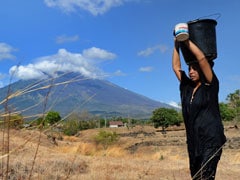Food Aid, Face Masks Dispatched To Bali As 57,000 Flee Volcano