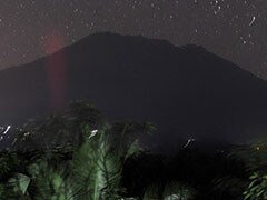 Bali Volcano On Highest Alert Level, Thousands Flee