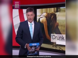 Oops! News Anchor Picks Up Stack Of Papers Instead Of iPad, Remains Unfazed Oops! News Anchor Picks Up Stack Of Papers Instead Of iPad, Remains Unfazed