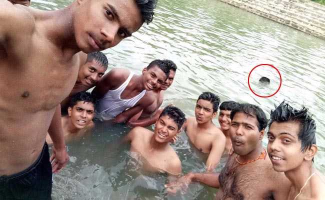 Bengaluru Group Selfie Of Students Shows One Of Them Drowning