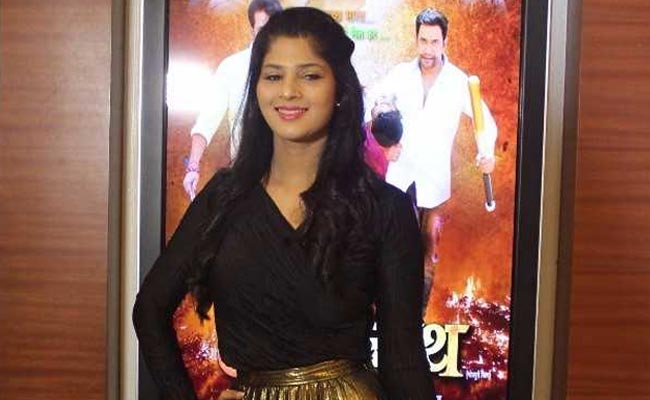 लॉन्चिंग मशीन हैं ये मेगास्टार, प्रियंका चोपड़ा की भोजपुरी फिल्म में पंजाबी गर्ल को करेंगे लॉन्च