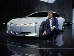 BMW CEO Sticks To Return On Sales Goal Even With Electric Cars