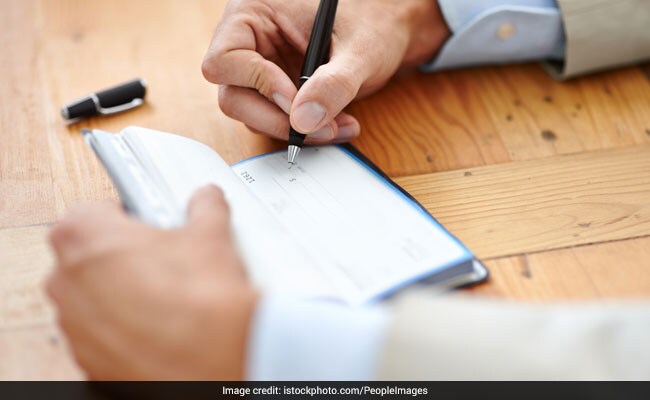 एक-दो नहीं, बल्कि 9 तरह के होते हैं Bank Cheque, जानिए कौन सा चेक कब और कहां होता है इस्तेमाल
