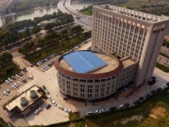 Chinese University Building Looks Like A Giant Toilet