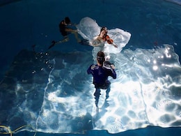 Flights, Camera, Action: Chinese Couples In Pursuit Of Perfect Photos Flights, Camera, Action: Chinese Couples In Pursuit Of Perfect Photos