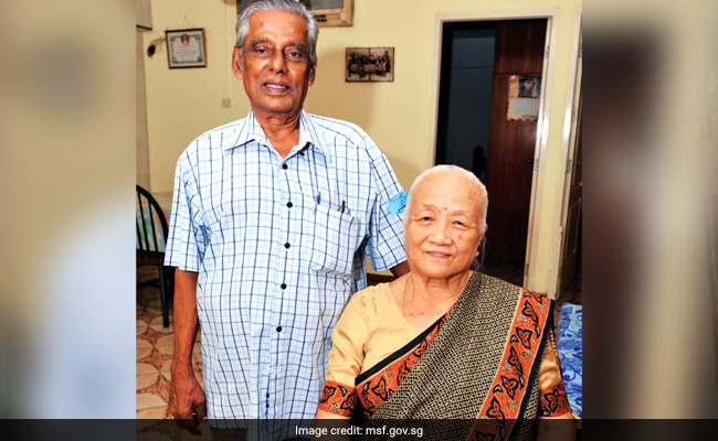 Chinese Woman Raised By Indian Family Awarded For Fostering 43 Children