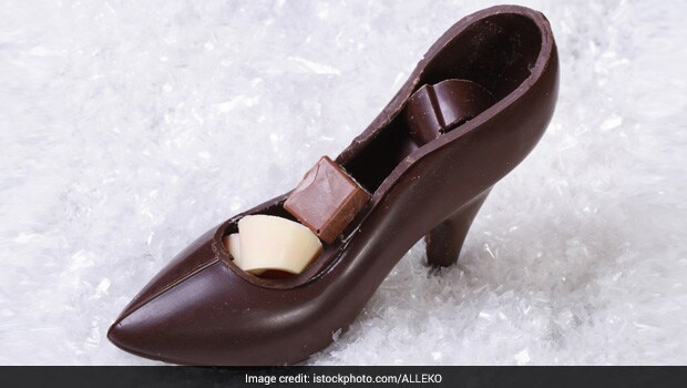 From Chocolate Stilettos to Ice Cream Burgers: This Mumbai Bakery is the Place for Sweet Lovers
