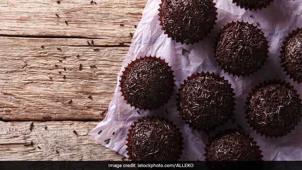 Christmas 2017: 8 Delicious Festival Sweet Treats To Make At Home!