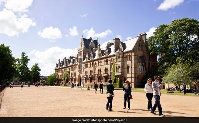 Oxford College Announces Scholarship For Students From Low Income Backgrounds