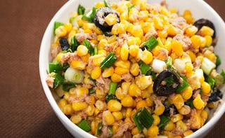 Planning To Host A Party On New Year's Eve? Make This Easy, Crunchy Corn Chaat