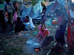 बांग्लादेश में रोहिंग्या शरणार्थियों के लिए 700 टन राहत सामग्री भेज रहा भारत बांग्लादेश में रोहिंग्या शरणार्थियों के लिए 700 टन राहत सामग्री भेज रहा भारत
