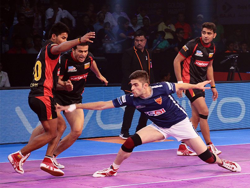 Pro Kabaddi League: Dabang Delhi Crush Bengaluru Bulls