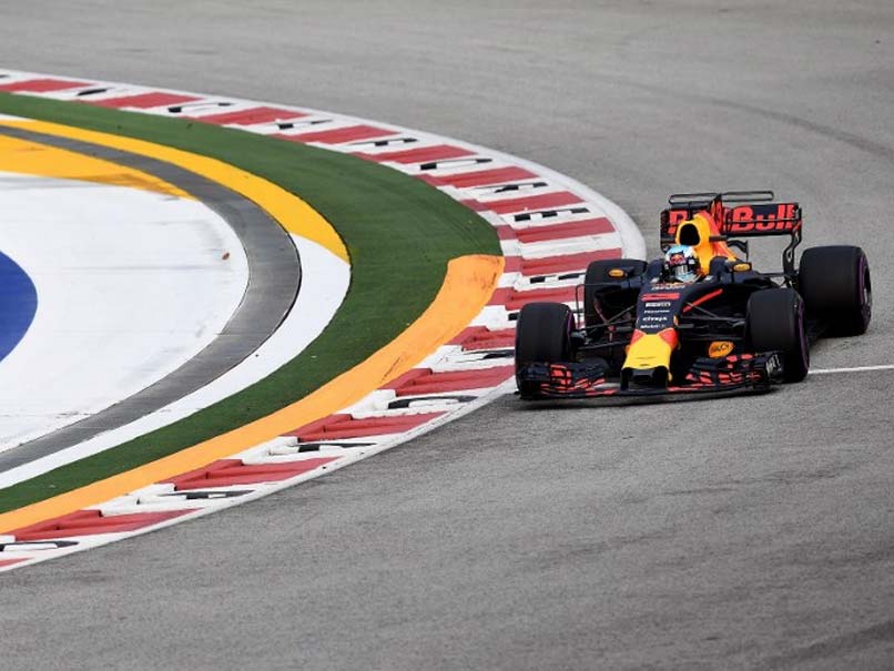 Singapore Grand Prix: Red Bulls Set Pace As McLaren Trigger 