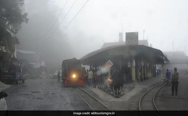 Kolkata Shivers As Temperature Dips, Darjeeling Coldest At 3.5 Degrees