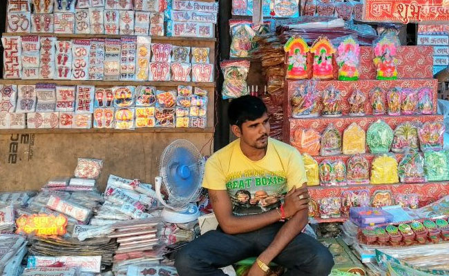 दिल्ली में रेहड़ी-पटरीवालों को बड़ी राहत : इन नियमों के पालन के साथ कर सकेंगे काम