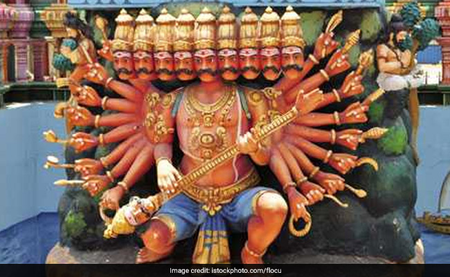 सीखा उनसे भी जा सकता है, जिन्हें हम बुरा कहते हैं...