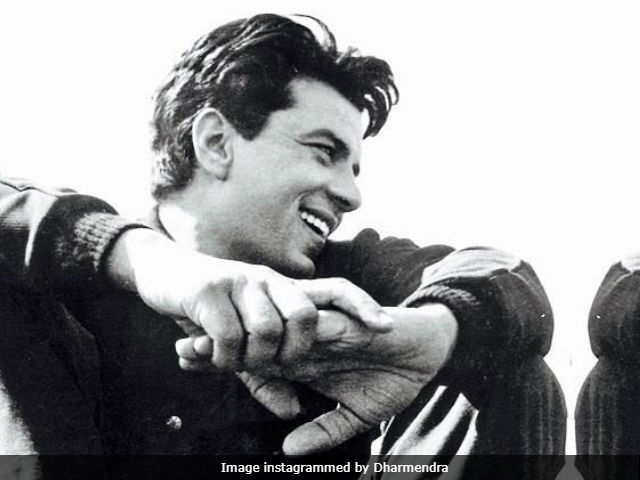 When Dharmendra Wondered If He Can Be Like Dilip Kumar