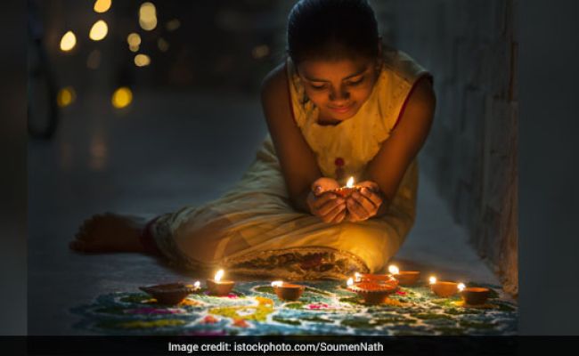 Diwali 2017: Significance of the Diwali,Date, Laxmi Puja and Prasad