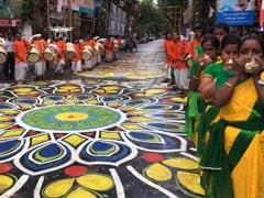 Ahead Of Durga Puja, Longest Street 'Alpana' Brightens Kolkata Street