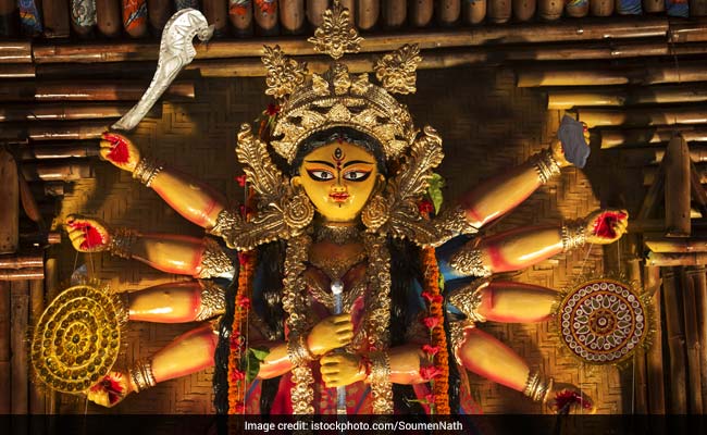 'May Our Lives Be Filled With Light, Purpose': PM Modi Wishes <i>Shubho Mahalaya</i>