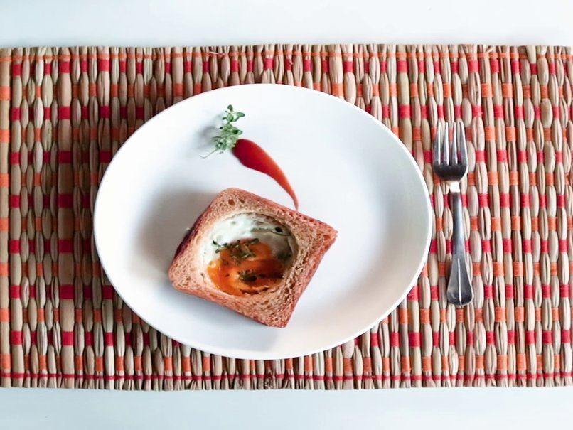 Egg In A Hole: Make This Delicious Breakfast Recipe Under 10 Minutes Egg In A Hole: Make This Delicious Breakfast Recipe Under 10 Minutes