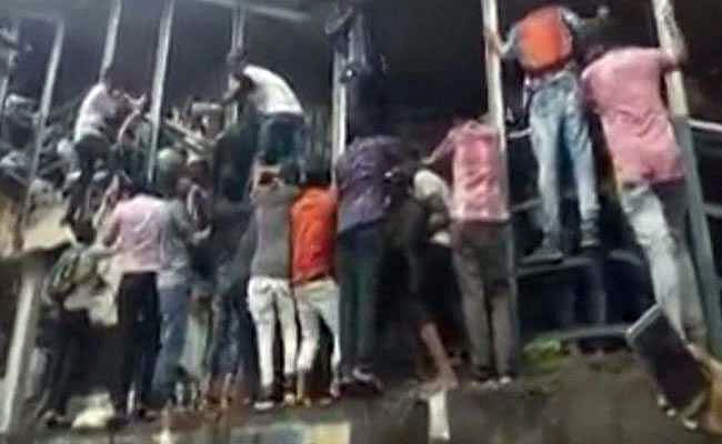 Stampede Victim's Jewellery Thieves In Mumbai Police's Sights
