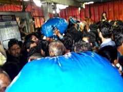 Elphinstone Stampede Updates: 22 Dead, Railway Minister Piyush Goyal, Uddhav Thackeray Visit KEM Hospital