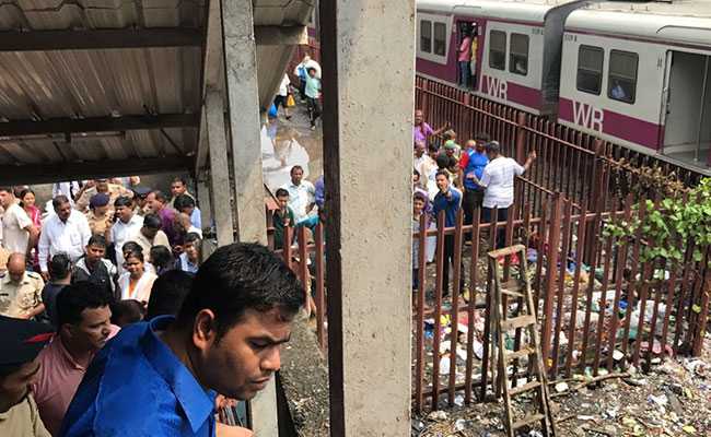 elphinstone station mumbai stampede