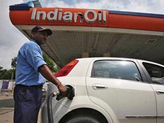 Petrol-Diesel Latest Price: 80 के आंकड़े को छू रहे हैं पेट्रोल-डीजल के दाम, लगातार 17वें दिन बढ़ीं कीमतें