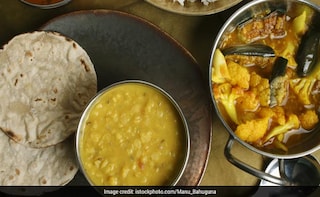 Japanese PM Shinzo Abe Tastes Gujarati Food in India: 5 Special Dishes That Make a Gujarati Thali Unique