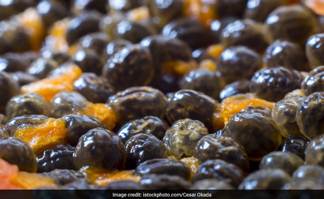 7 Incredible Health Benefits Of Papaya Seeds