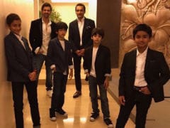 Hrithik Roshan Posts A 'Perfect Pic' With Sons But They Aren't 'Amused'