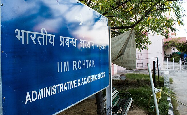 100% Placements In IIM Rohtak; 30 Lakh Is Highest Salary Offered