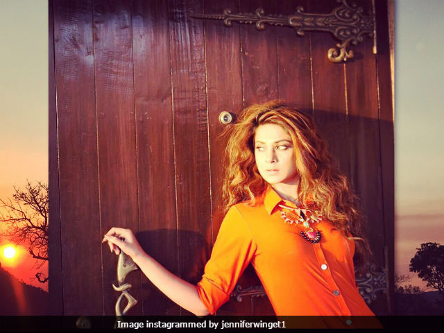 Jennifer Winget's Photoshoot Pics Are Swiftly Going Viral