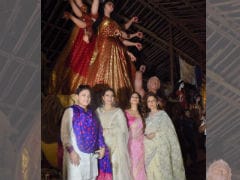Durga Puja 2017: Kajol, Tanishaa, Sharbani Get Into Festive Mode